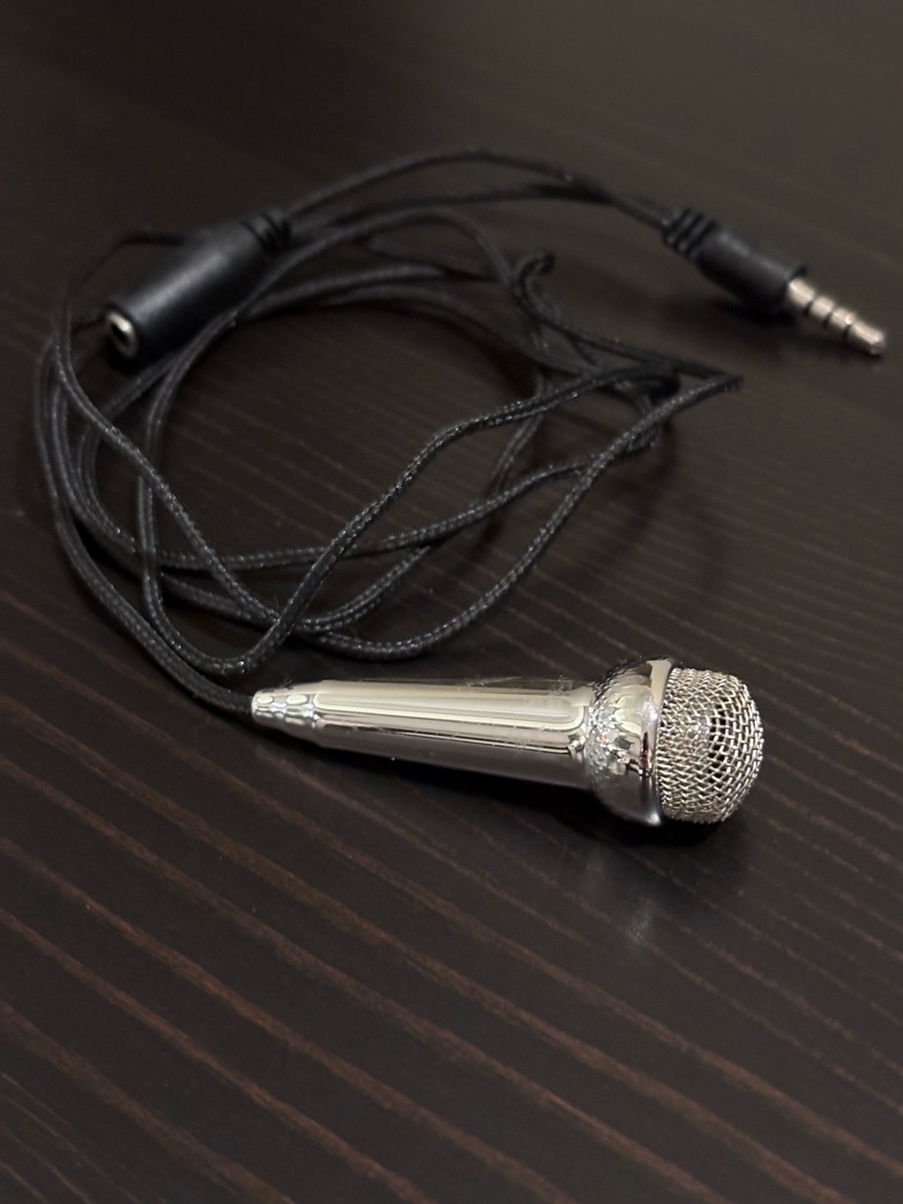 Mini Microphone 🎤 - Picture 2 of 3